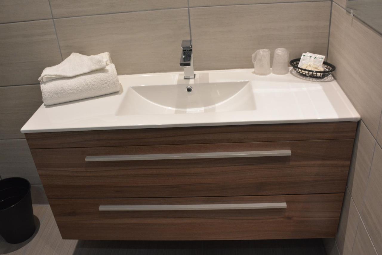 Motel Chez Nous 라발 외부 사진